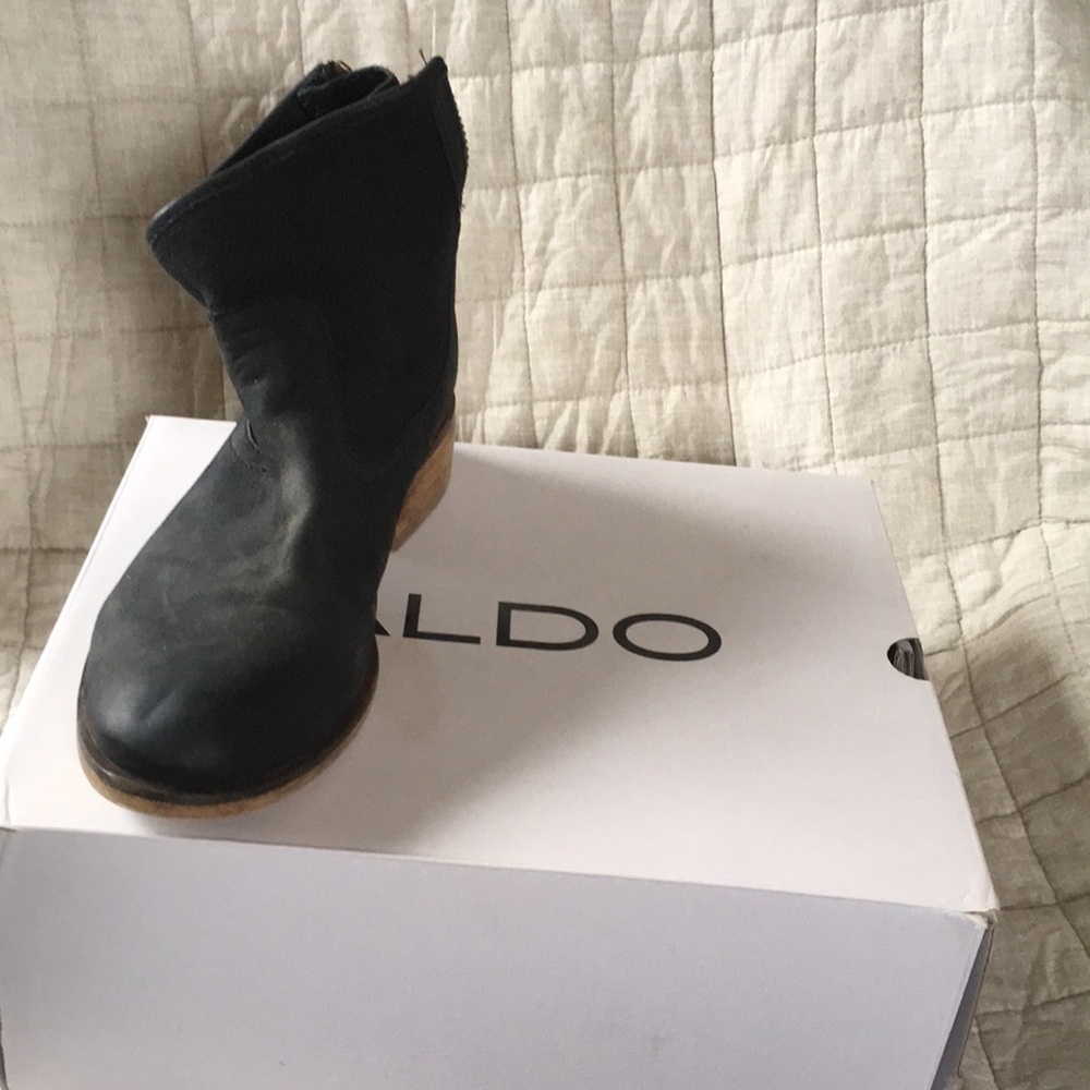 Aldo zip back ankle boot